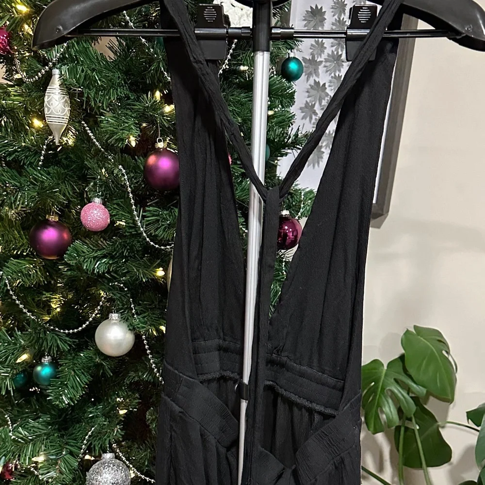 *LULUS* Black Convertible Halter Tie Ankle Cuff Jumpsuit Size Large - Picture 8 of 9